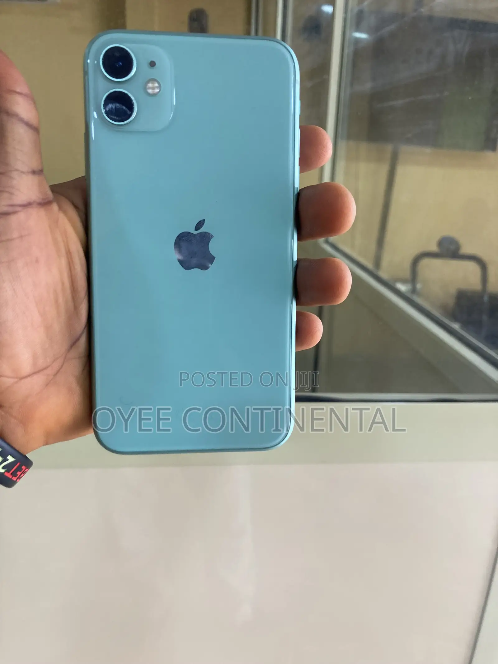 Apple iPhone 11 64 GB