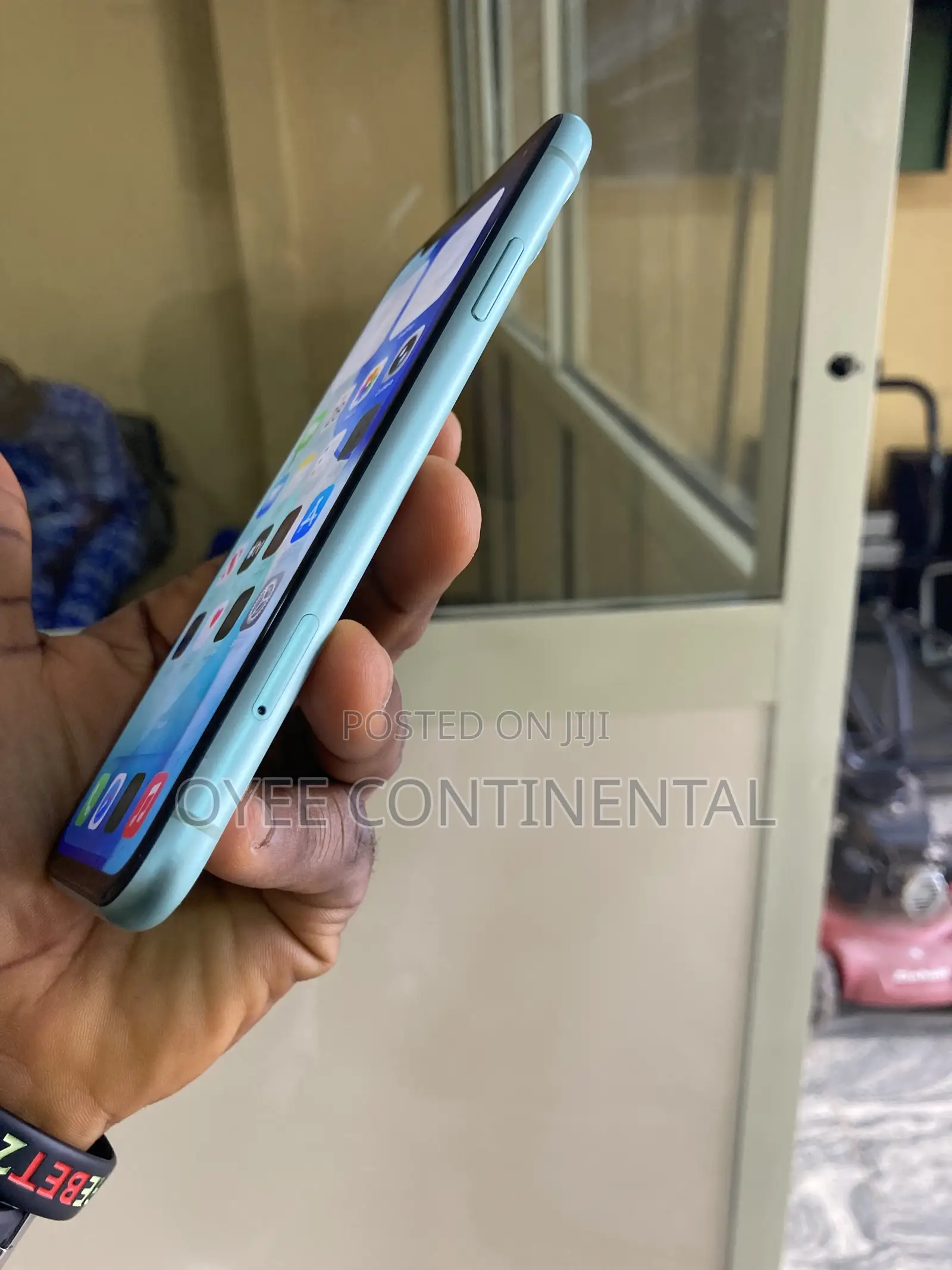 Apple iPhone 11 64 GB
