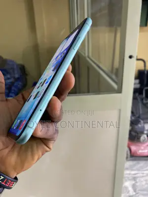Apple iPhone 11 64 GB