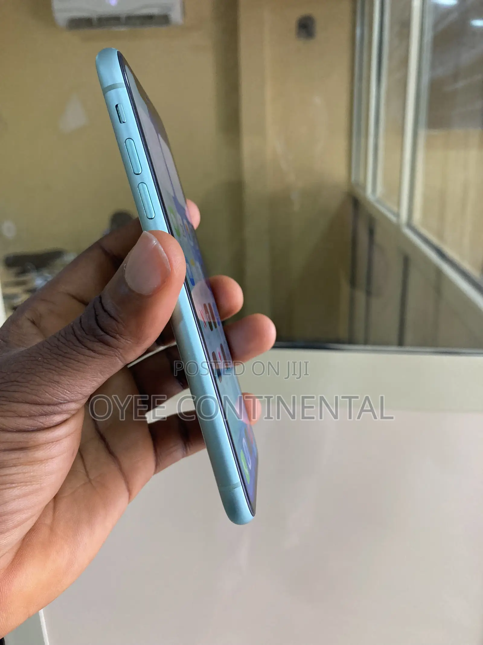 Apple iPhone 11 64 GB