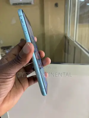 Apple iPhone 11 64 GB