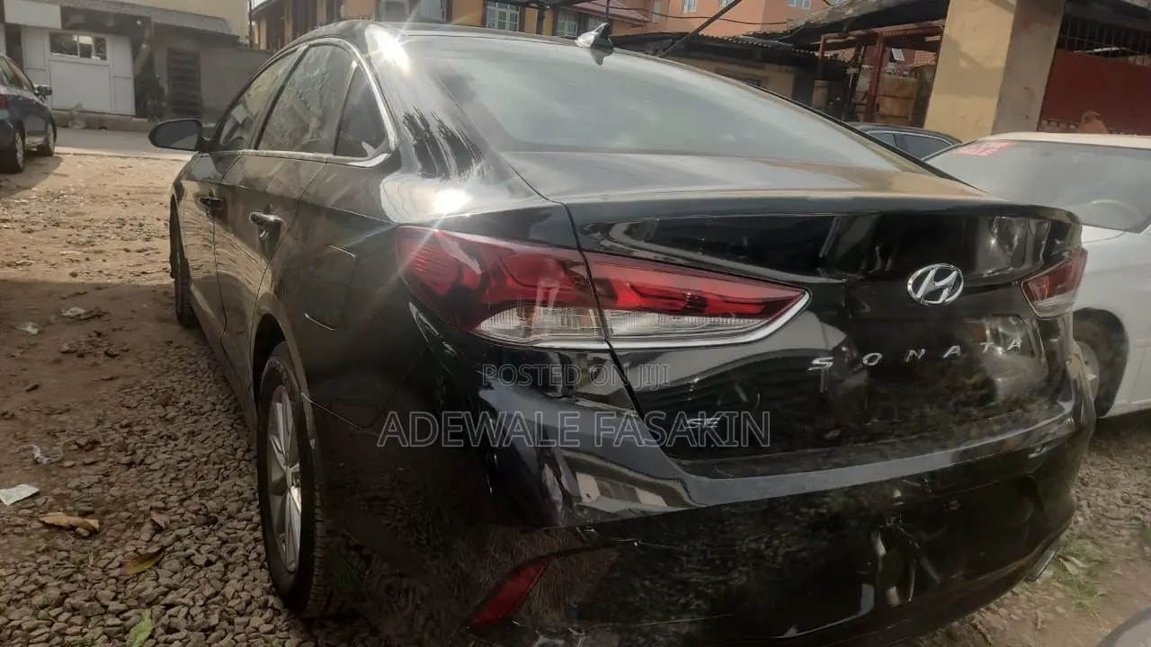 Hyundai Sonata SE 2018 Black