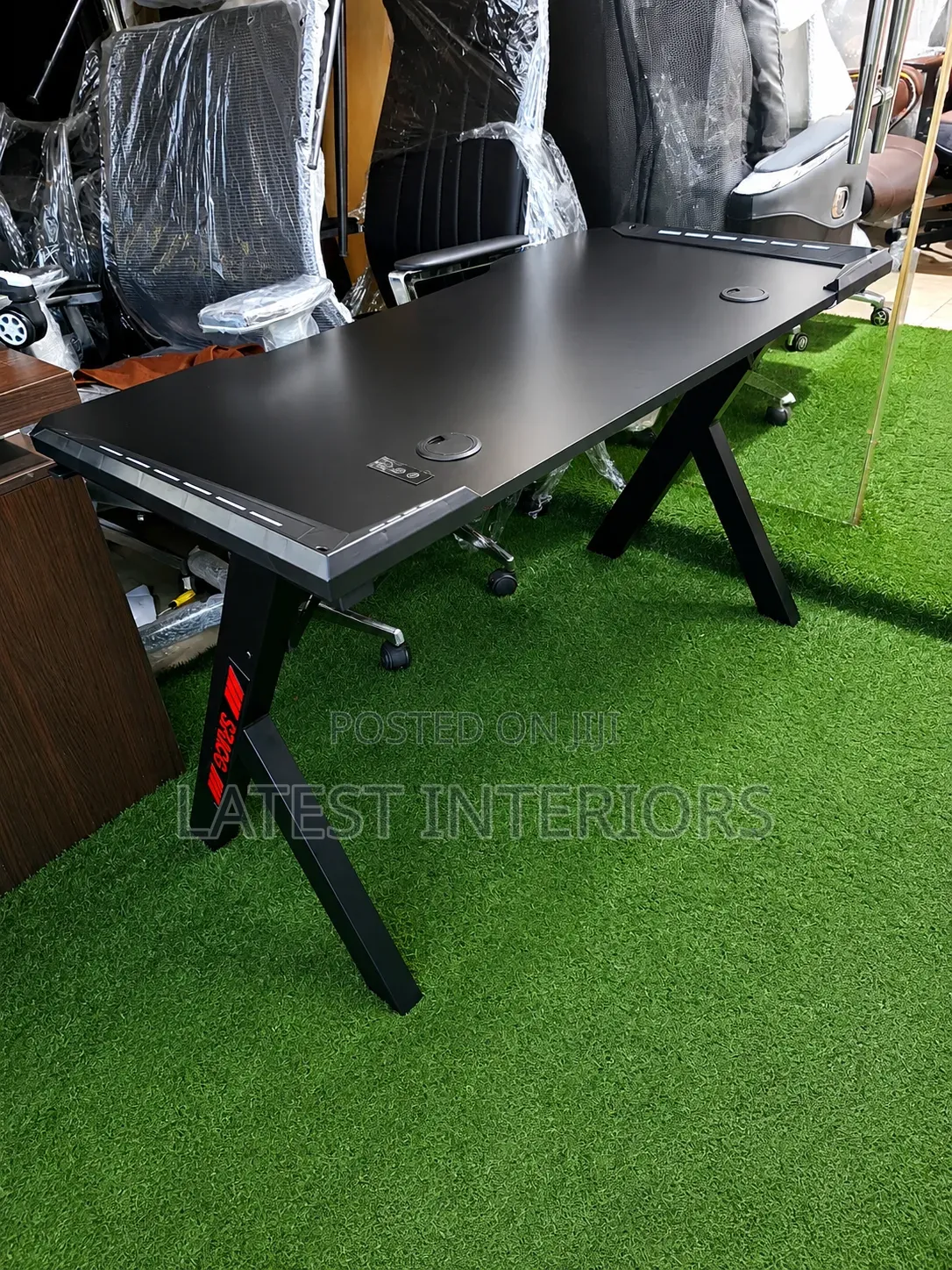 Premium Non-Adjustable Gaming Desk With Led Lights