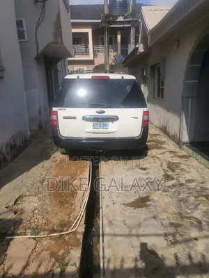 Ford Expedition EL Limited 2010 White