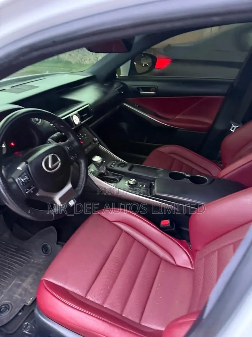 Lexus IS 2015 White