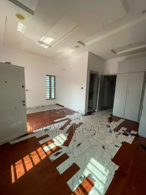 1bdrm Apartment in Lekki Phase 2 for rent