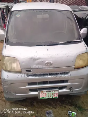 Daihatsu Hijet 2023 Silver