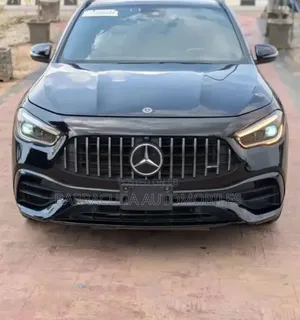 Mercedes-Benz GLA-Class 2023 Black