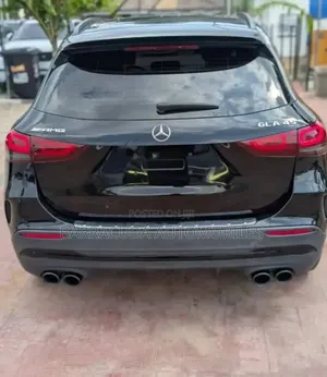 Mercedes-Benz GLA-Class 2023 Black