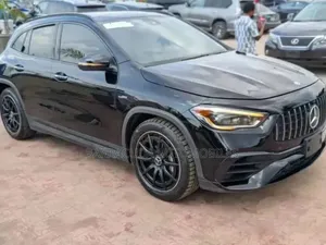 Mercedes-Benz GLA-Class 2023 Black