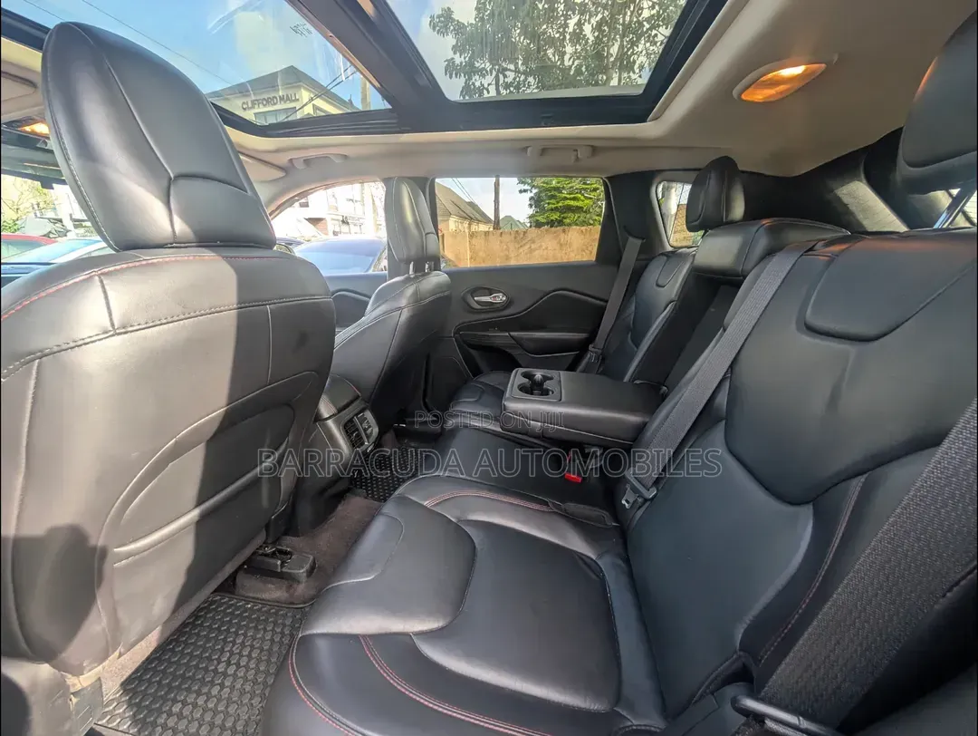 Jeep Cherokee Trailhawk 4x4 2016 Gray