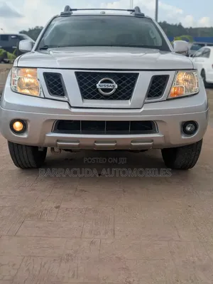 Nissan Frontier 2012 Silver