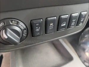 Nissan Frontier 2012 Silver