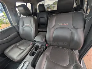 Nissan Frontier 2012 Silver