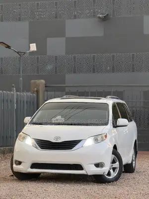 Toyota Sienna 2014 White