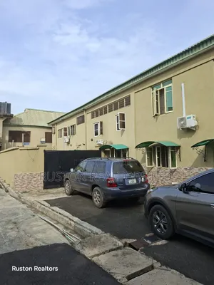 20bdrm Block of Flats in Bodija for sale