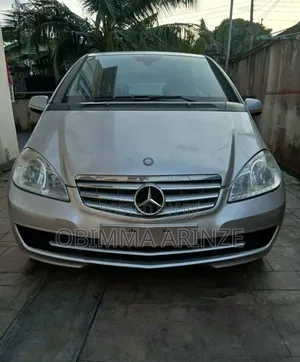 Mercedes-Benz A-Class 2010 Silver