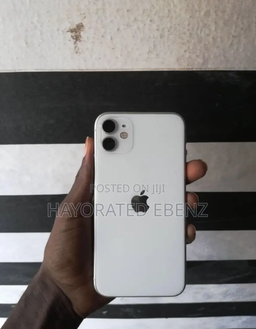 Apple iPhone 11 128 GB White