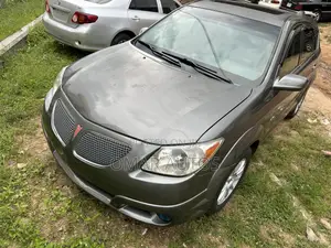 Pontiac Vibe 2005 Gray