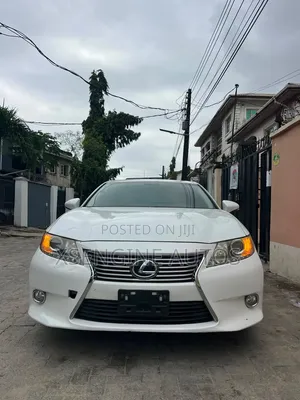 Lexus ES 2013 White