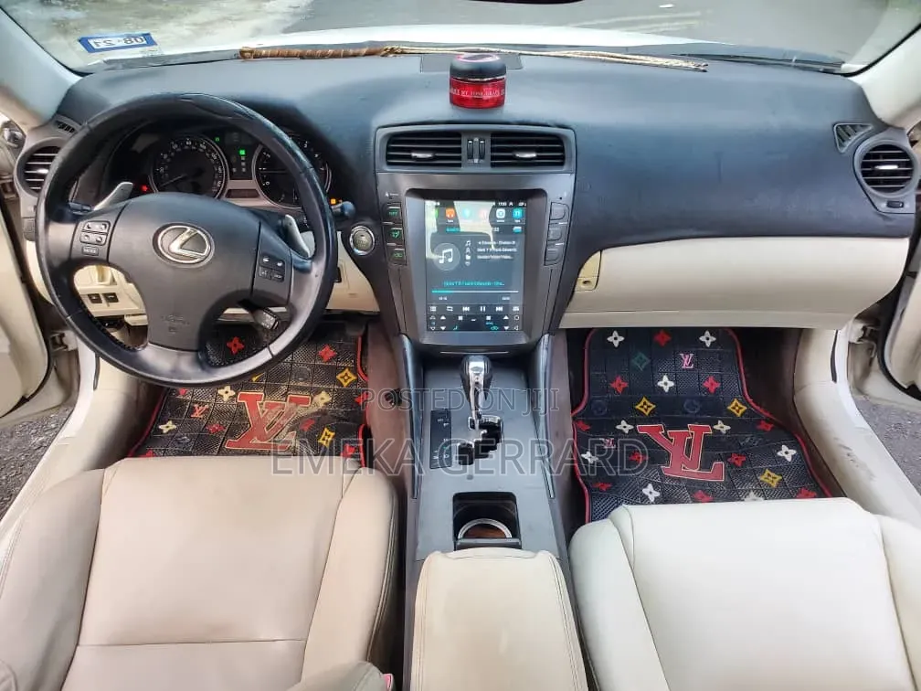 Lexus IS 2012 White