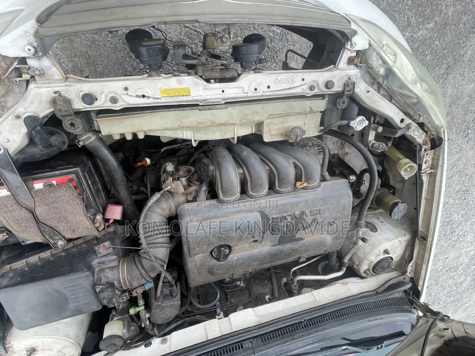 Toyota Corolla LE 2004 White