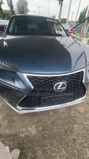 Lexus NX 2016 Green