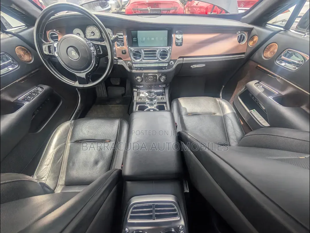 Rolls-Royce Wraith 6.6 RWD 2016 Black