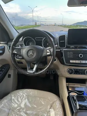 Mercedes-Benz GLE-Class GLE 350d 4MATIC 2017 Blue