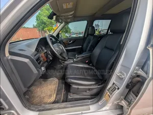 Mercedes-Benz GLK-Class 2011 Silver