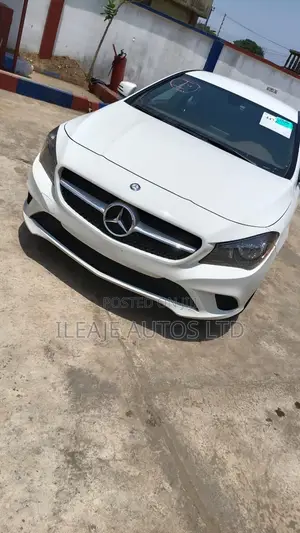 Mercedes-Benz CLA-Class CLA 250 4MATIC Sedan 2013 White