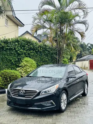 Hyundai Sonata Limited 2.0T 4dr Sedan (2.0L 4cyl Turbo 6A) 2015 Black