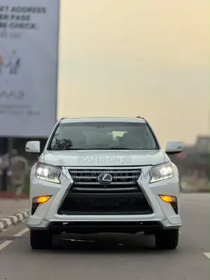 Lexus GX 460 Luxury 2016 White