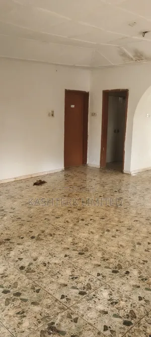 4bdrm Bungalow in Area Council, Road, Bwari / Bwari for rent
