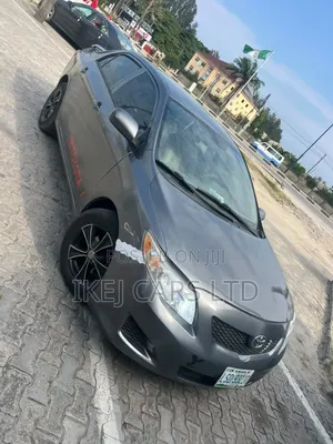 Toyota Corolla 2010 Gray