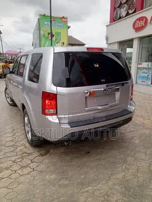 Honda Pilot 2012 Silver