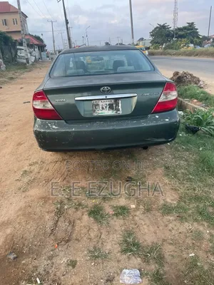 Toyota Camry 2004 Gray