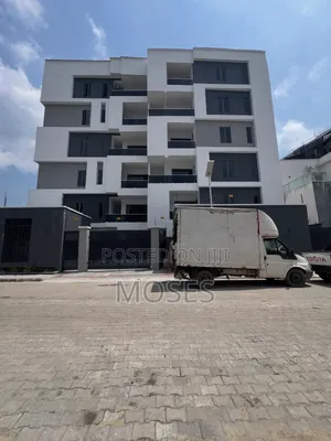 3bdrm Apartment in Inside An Access, Lekki Phase 1 for rent