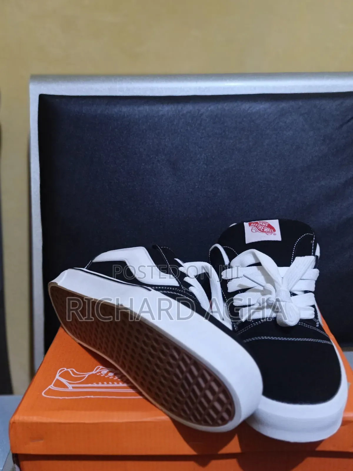 Vans Sneakers