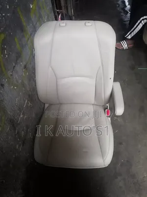 Two Front Seats for Rx 330
