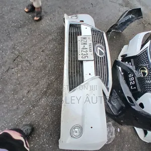 Front Bumper Es 350 2014