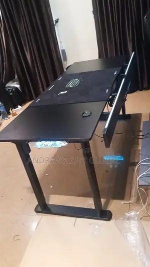 Brand New & Imported Executive Gaming Table