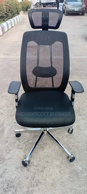 Executive Office Swivel Chair Model 9018
