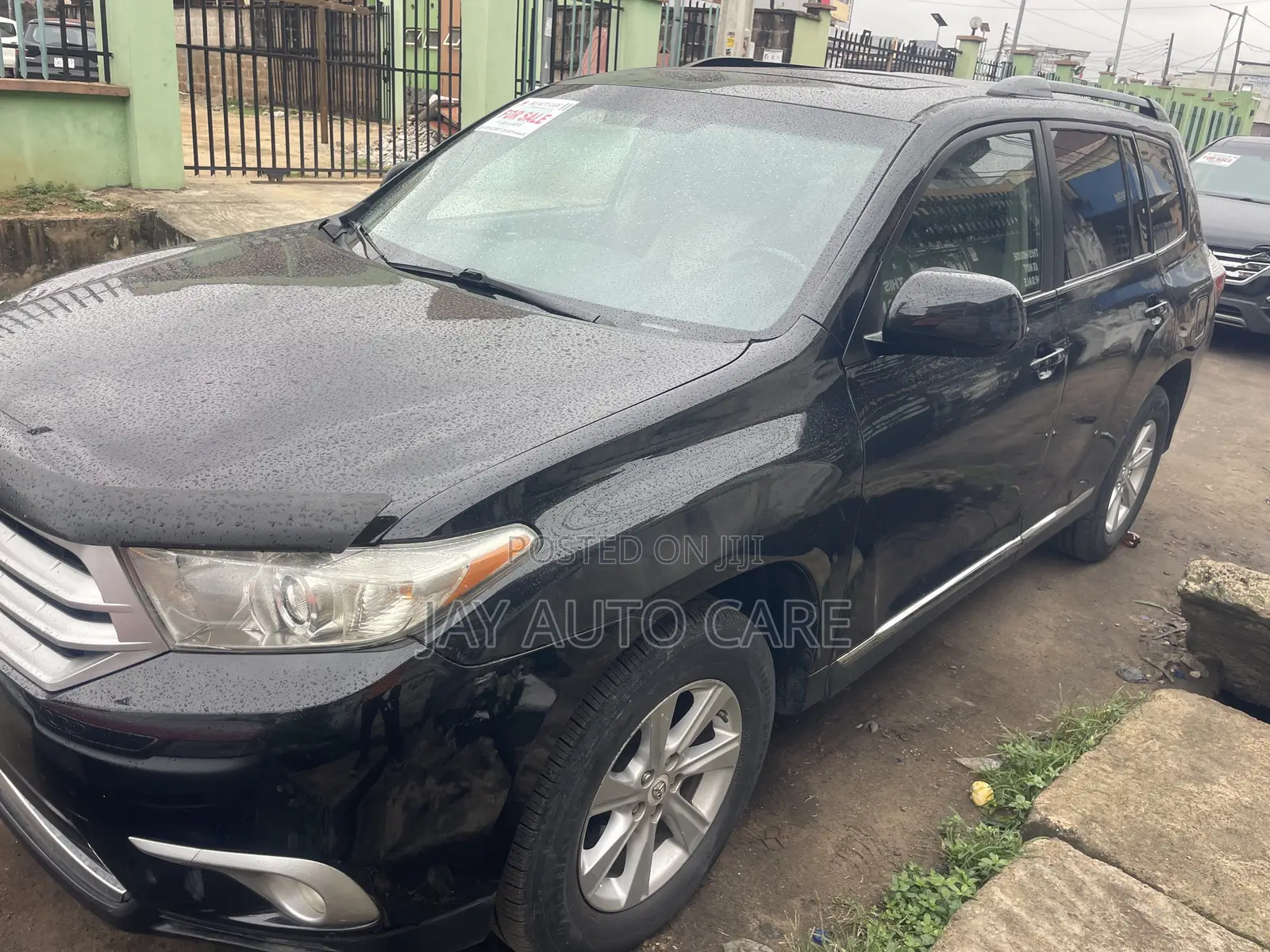Toyota Highlander SE 2012 Black