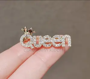 Elegant Butterfly Brooch 🦋