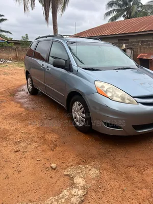 Toyota Sienna 2007 Blue