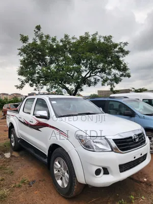 Toyota Hilux 2015 White