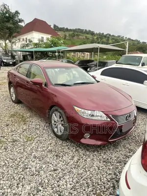 Lexus ES 2014 Red