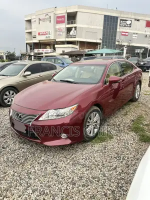 Lexus ES 2014 Red
