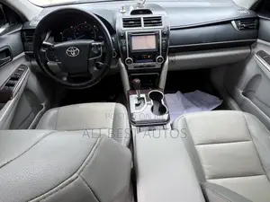 Toyota Camry 2012 Silver